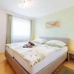 Martha Apartment *